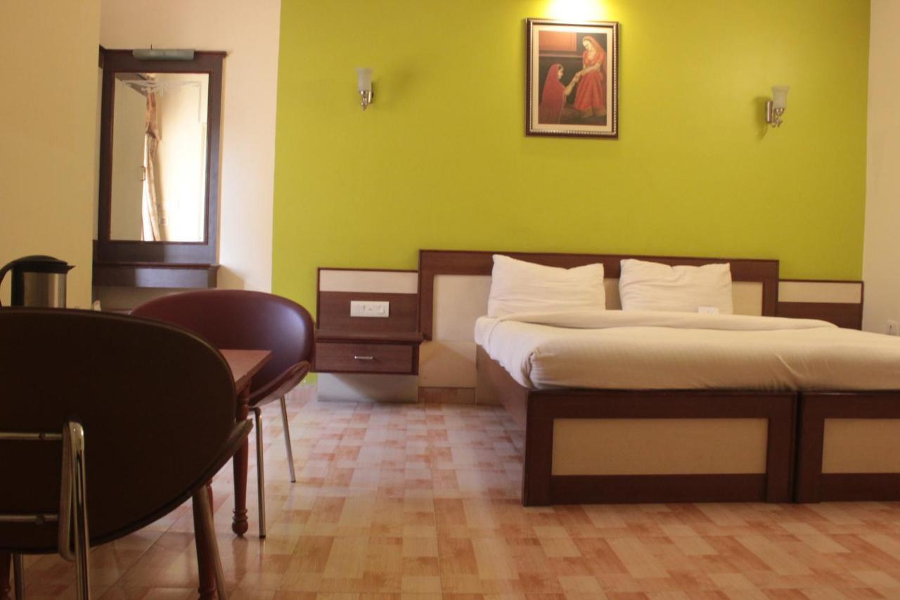 Hotel Jaipur Heritage Esterno foto